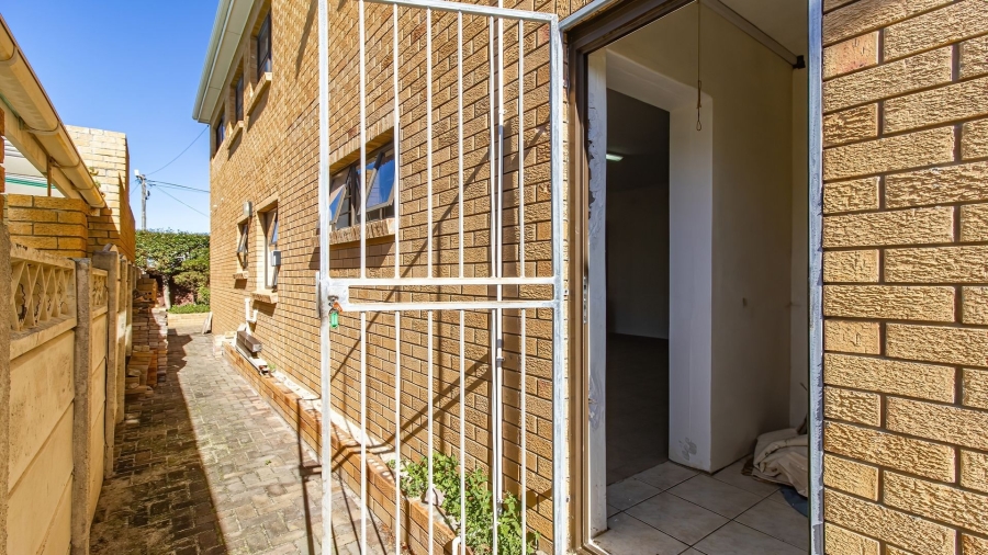 To Let 1 Bedroom Property for Rent in Kleinmond Western Cape